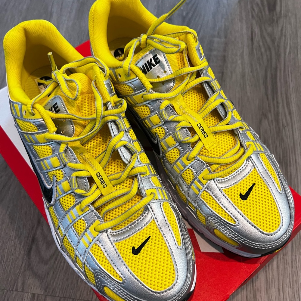 New Nike P-6000 Yellow and Metallic Silver Sneakers 9.5 Women’s